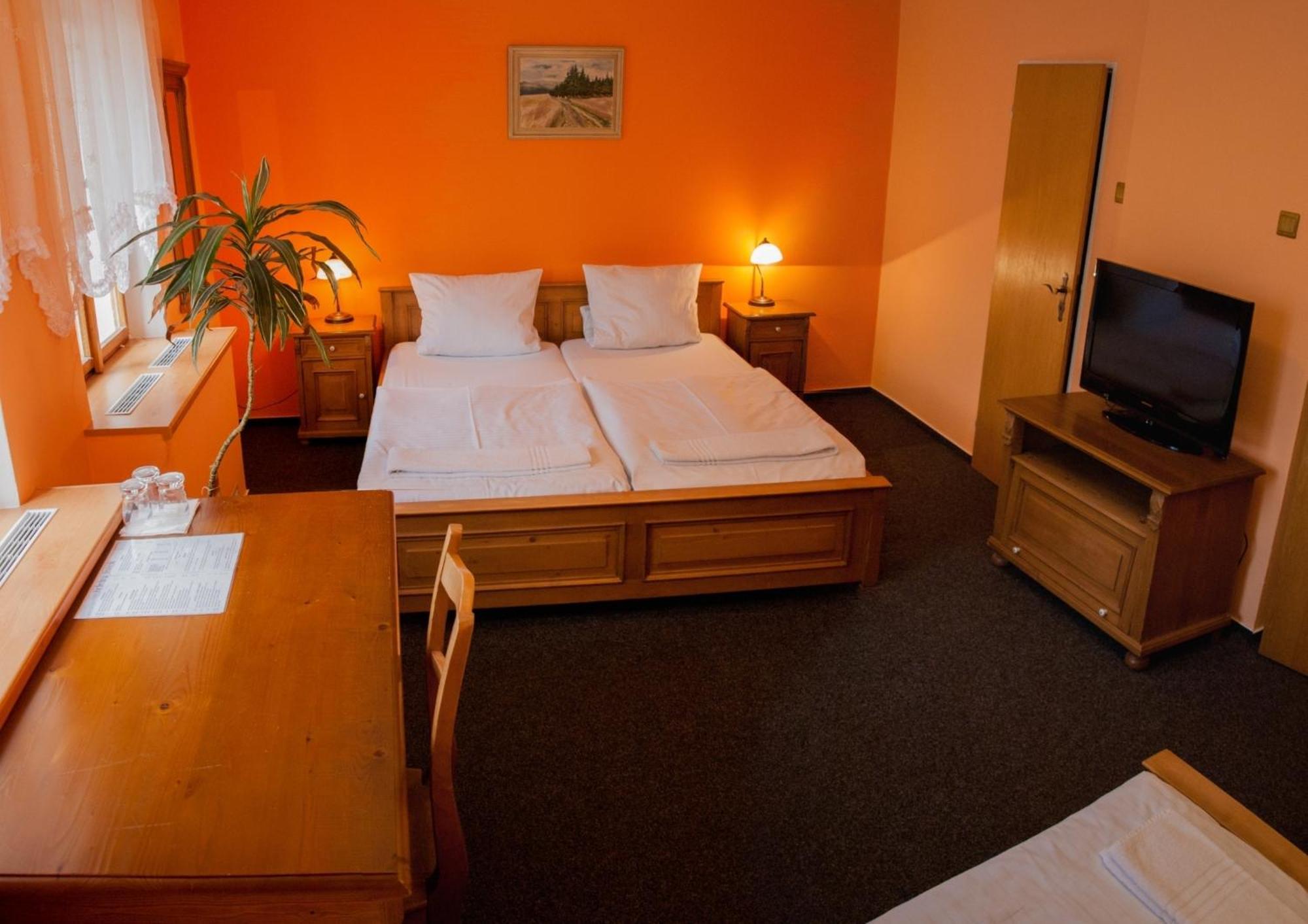 Hotel A Restaurace U Hrncire Kutná Hora Buitenkant foto